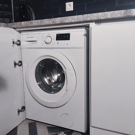 Romeo Isimeriahomz Apartment Tesalonika Bagian luar foto