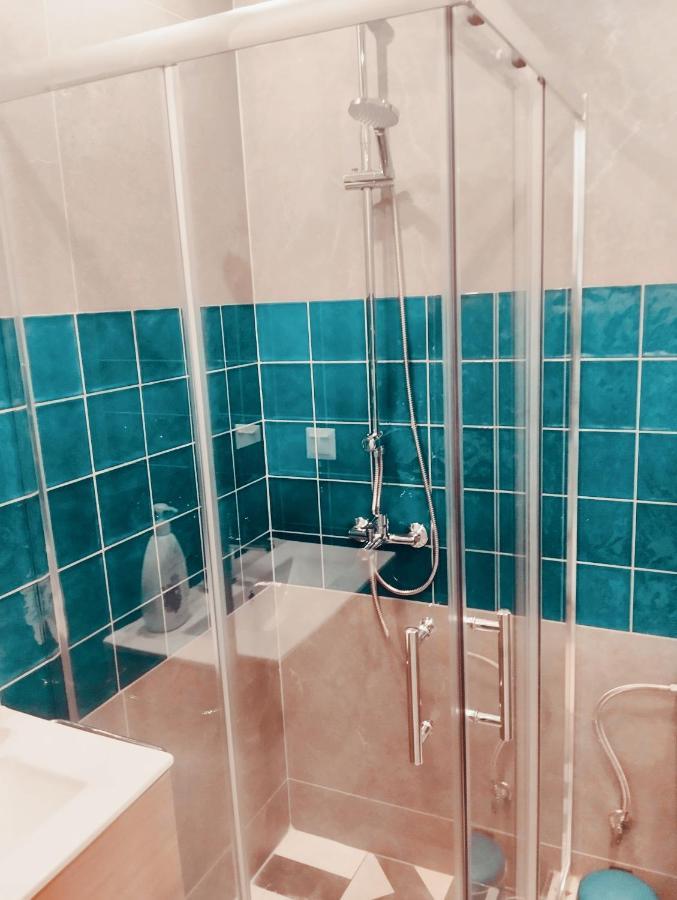 Romeo Isimeriahomz Apartment Tesalonika Bagian luar foto