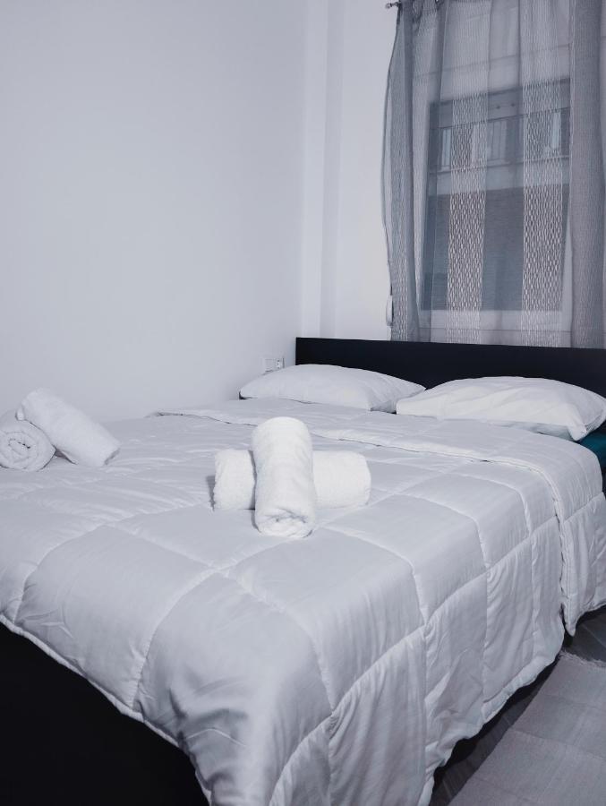 Romeo Isimeriahomz Apartment Tesalonika Bagian luar foto